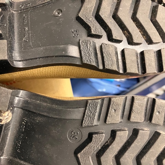 Burberry Beige Check Rubber Rainboots - Picture 8 of 8